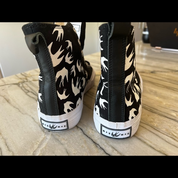 McQueen Hi Top Sneakers Black White Sparrows Brand New - Picture 6 of 11